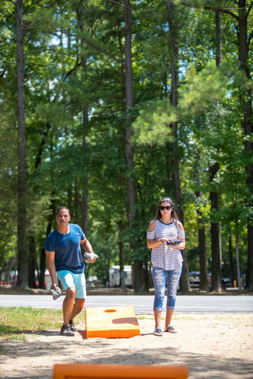 Richmond North / Kings Dominion Koa Hotell Doswell Exteriör bild